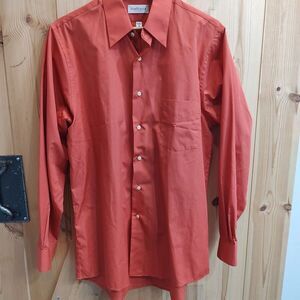 Van Heusen Dress Shirt Mens 16 34/35 Salmon Pink Button Down  Regular Fit Poplin